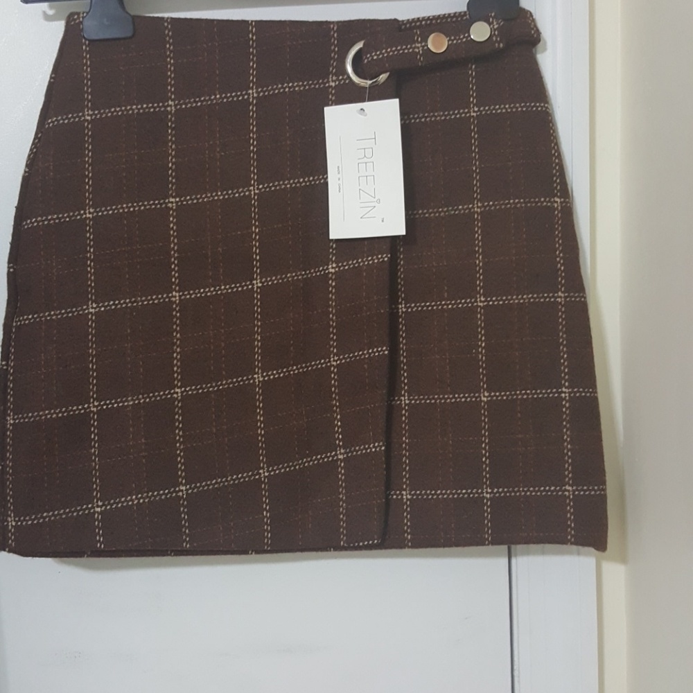 Short skirt